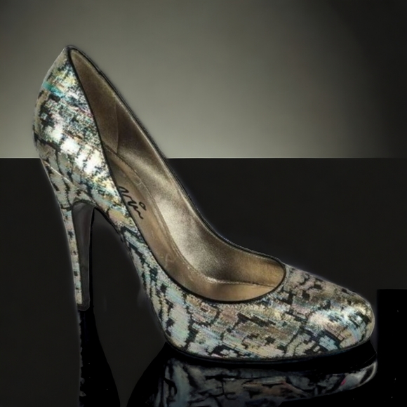Lanvin Shoes - Lanvin Multicolor Metallic Brocade Heels